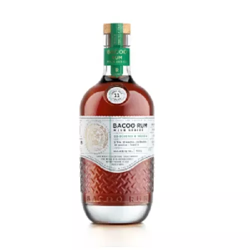 Bacoo Dominican Rum 11yr 700 mL